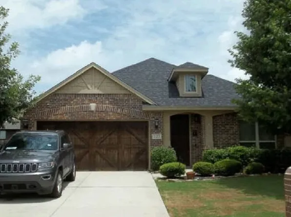 323 Tumbleweed Trl, Waxahachie, TX 75165
