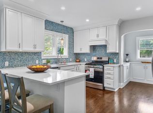 604 74th St, Kenosha, WI 53143