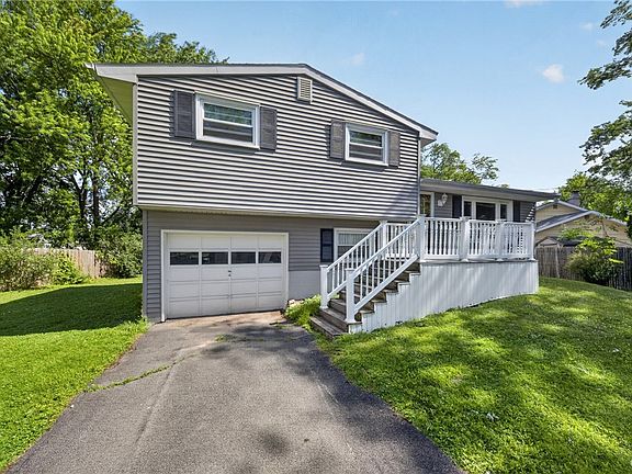 2nd image of 21 Limetree Ln