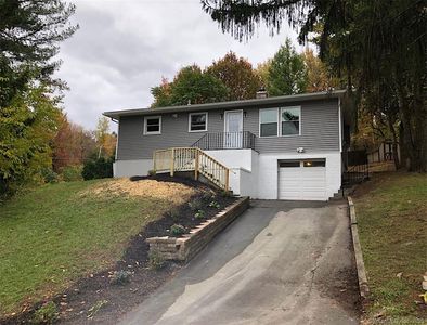 97 Applewood Dr Meriden Ct 06450 Zillow