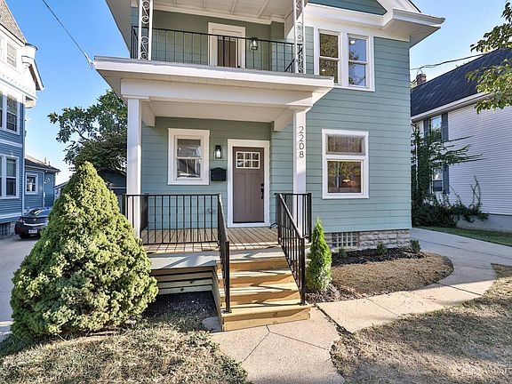 3rd image of 2208 Feldman Ave