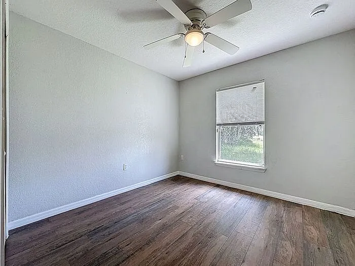 424 Danube Way — Photo 32