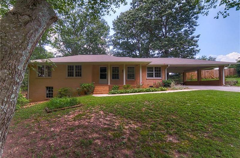 1st image of 988 Gunter Cir