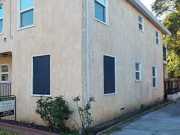 3rd image of 209 C St