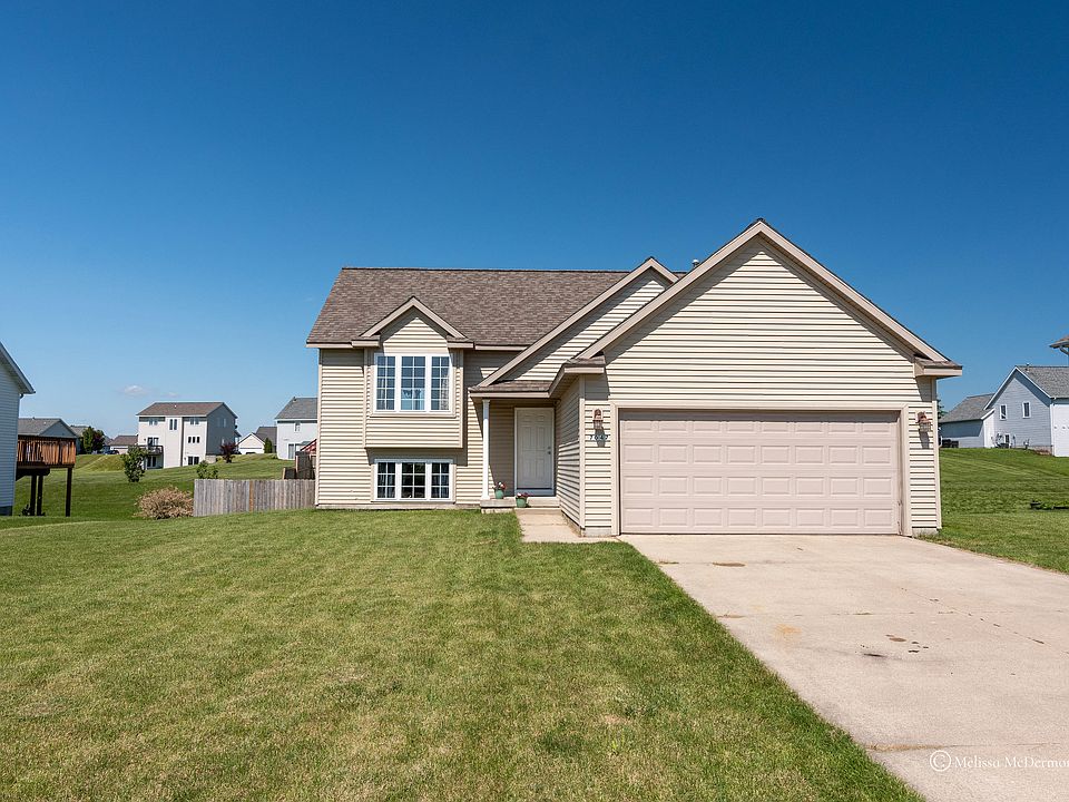 1st image of 7047 Shady Knoll Dr SE