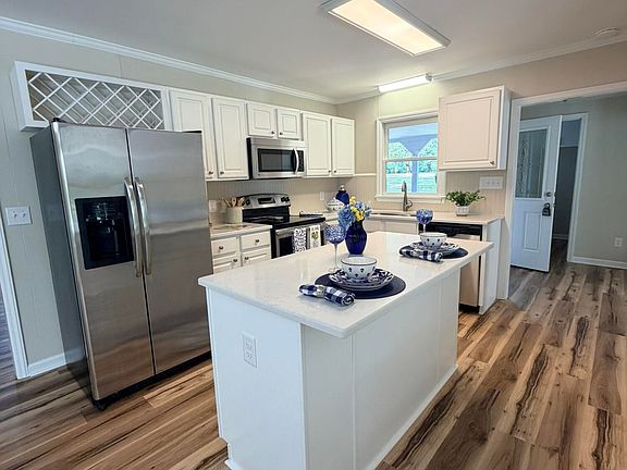 5th image of 3633 W Lake Rd