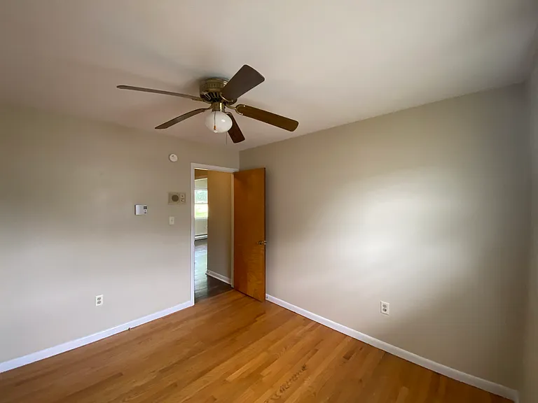 816 Gobin Dr — Photo 15