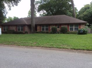 3213 Hermitage Rd E, Jacksonville, FL 32277