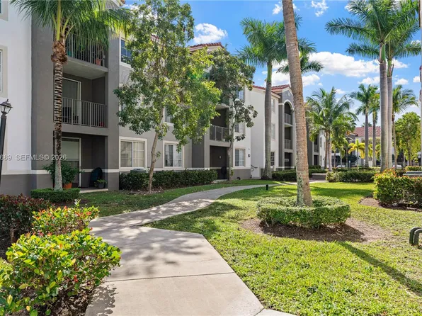 6851 SW 44th St, Miami, FL