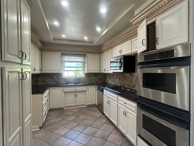 1037 N Wanda Dr — Photo 17