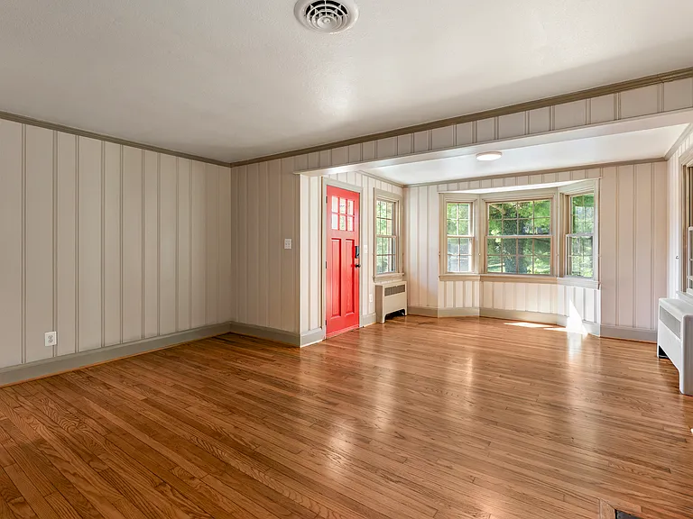 1708 Willow Ave — Photo 12