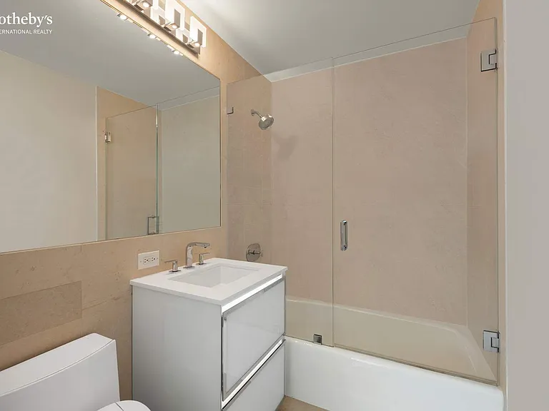 25 Columbus Cir #75CE — Photo 14