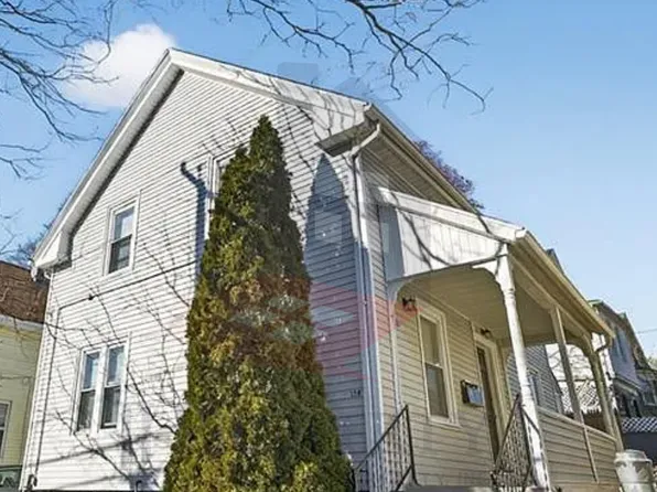 139 Early St, Providence, RI 02907