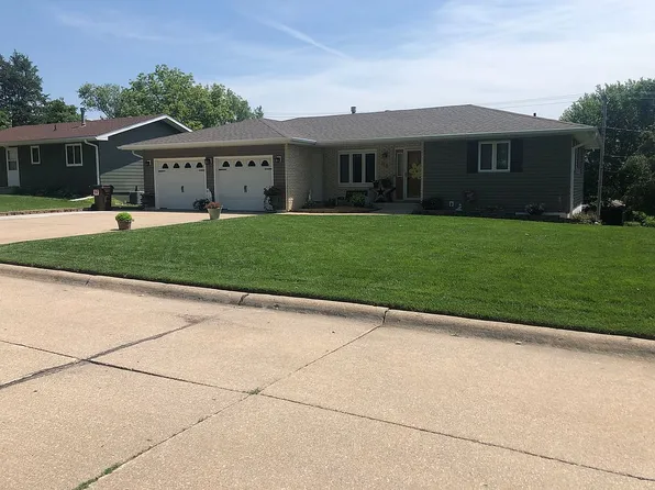 310 Elm St, Syracuse, NE 68446