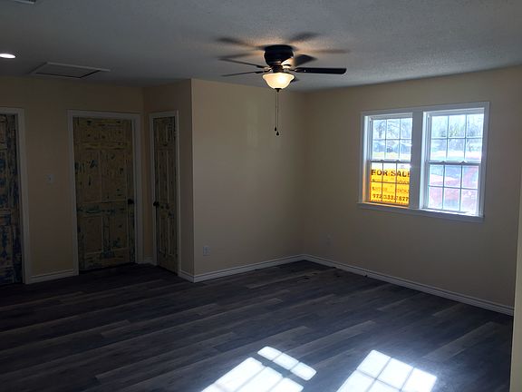 2nd image of 127 E Hill St