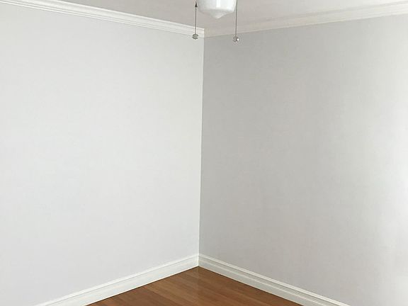 3rd image of 1753 E Ocean Blvd