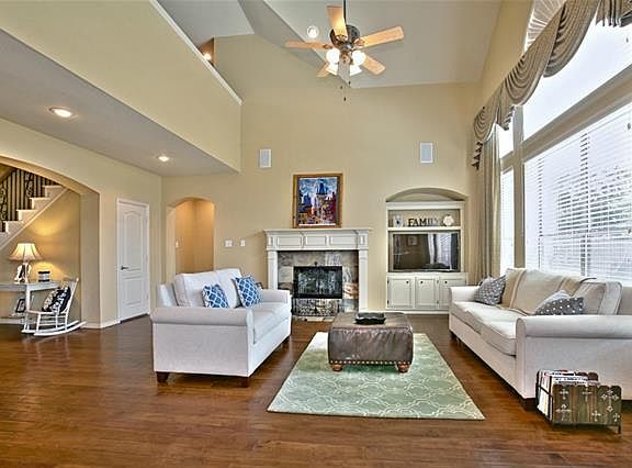 3rd image of 4712 McBreyer Pl