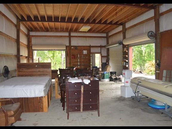 2nd image of 300 Shoreline Dr