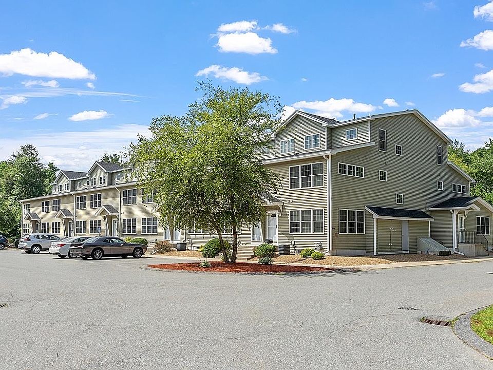 1st image of 11 Steeple Chase Drive #11