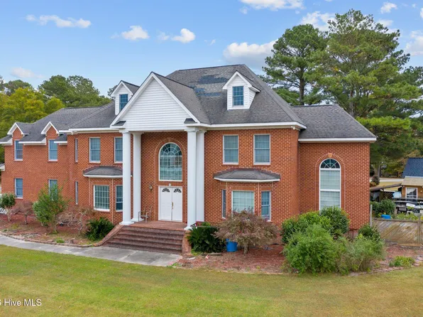 1181 Cedar Hill Drive, Williamston, NC 27892