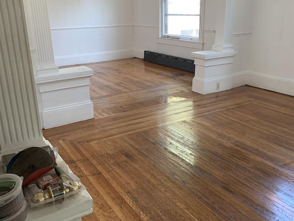 2nd image of 39 W 6th St #2-A
