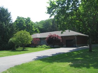 6 Hemlock Dr, Hopewell Junction, NY 12533