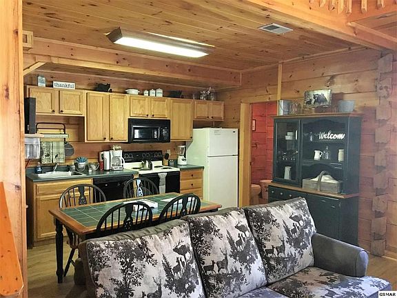 3rd image of 708 Osprey Way #67