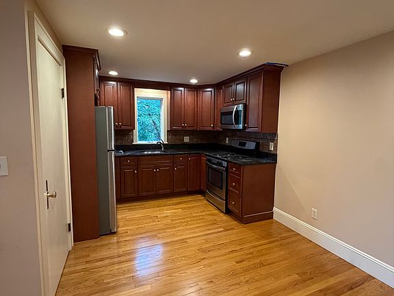 2nd image of 224 Pompton Ave Floor 2