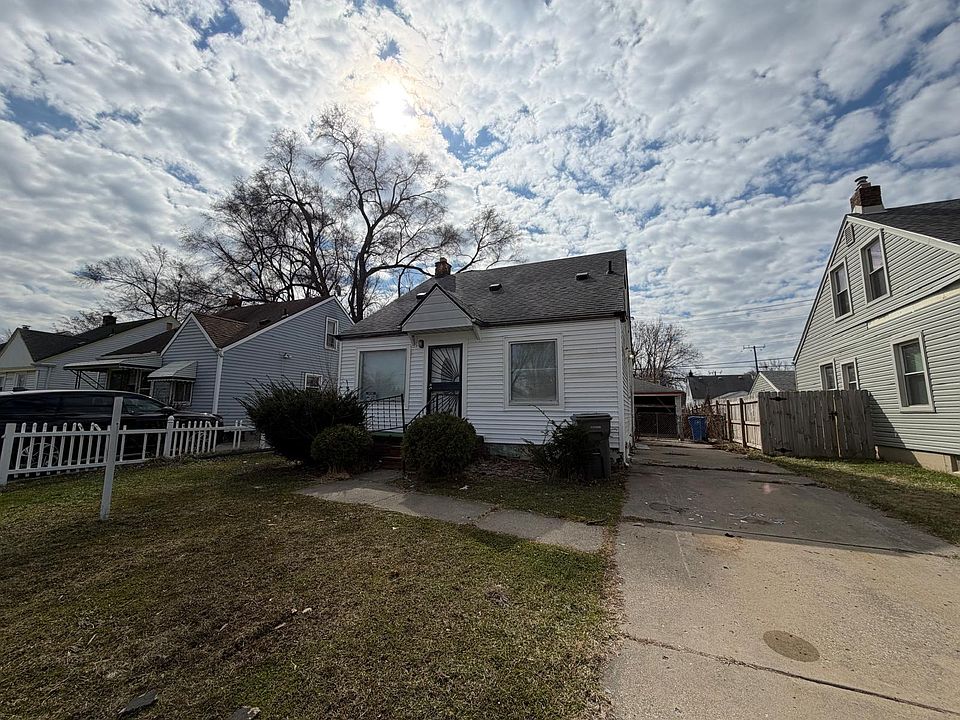 1st image of 26741 Carlysle St