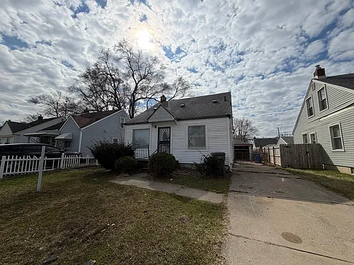 26741 Carlysle St Photo 1