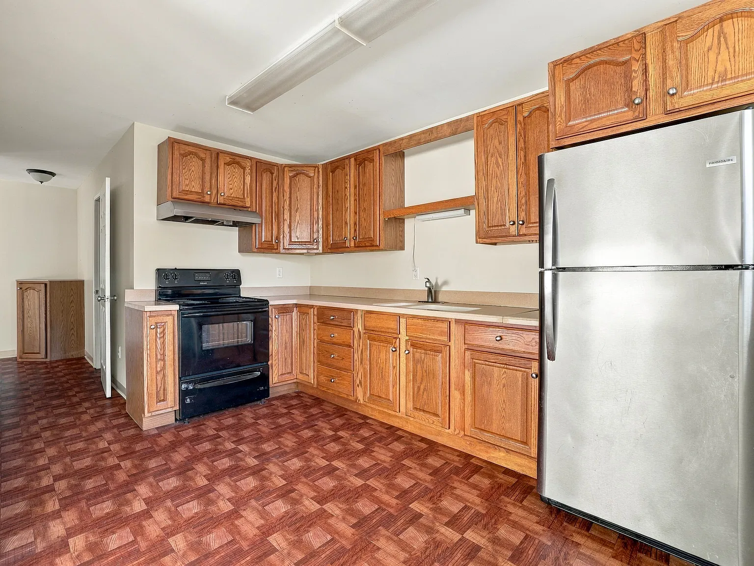 1629 Meriden Rd — Photo 2