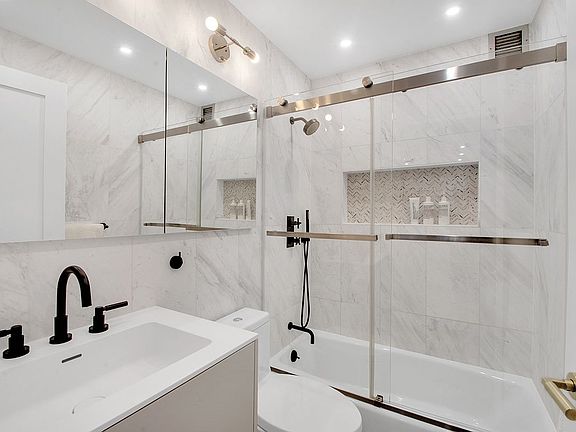 5th image of 130 W 79th St APT 11A