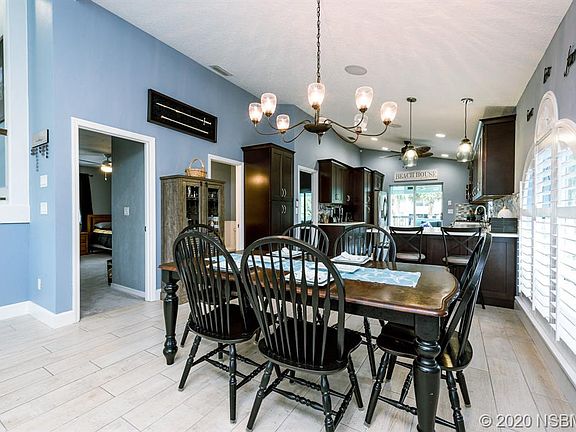 5th image of 2124 Villa Way