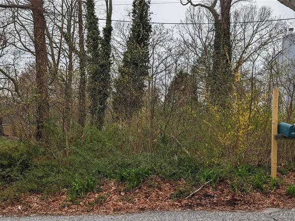 76 Mitchell Drive, Sound Beach, NY 11789