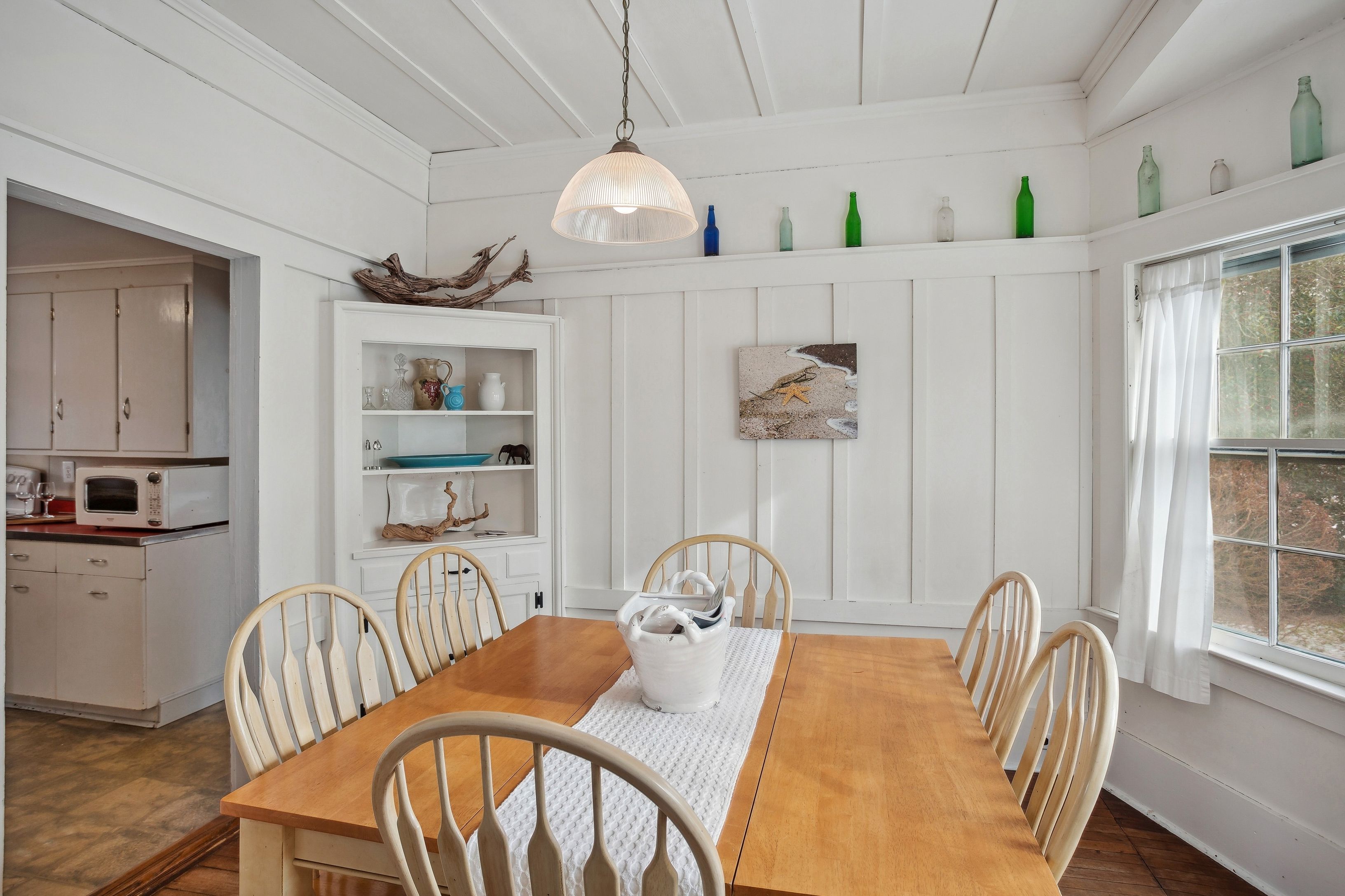 16 Ave, Westhampton, NY 11977 Out East