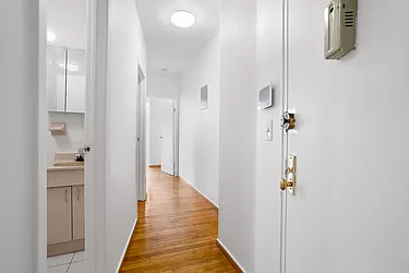 Rented by Safdie Realty Group