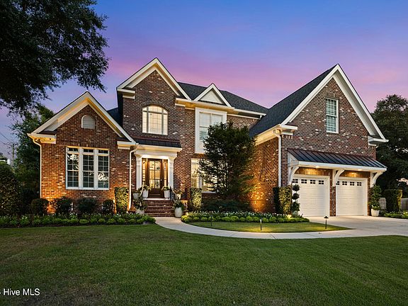 2nd image of 1603 Airlie Forest Court