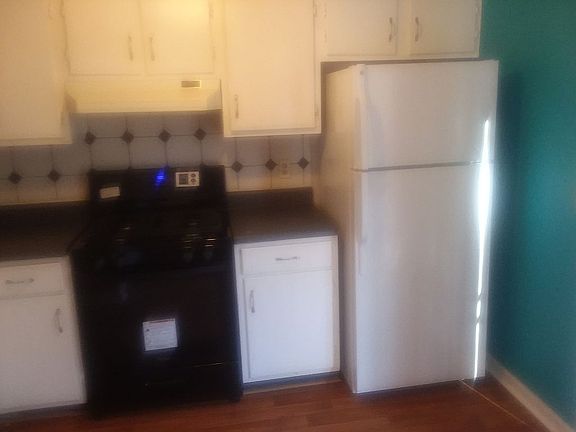 2nd image of 6469 Bedford Ln
