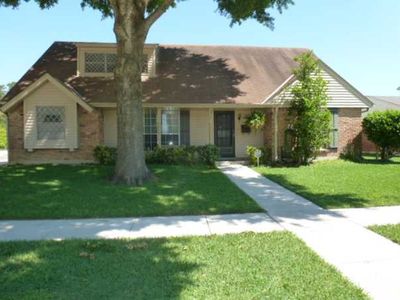 6517 Schouest St, Metairie, LA, 70003