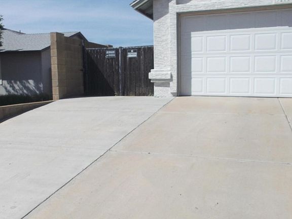 4th image of 3214 W Potter Dr