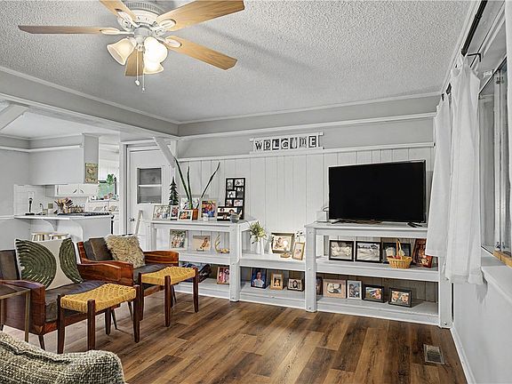 5th image of 706 Lake Sequoyah Dr