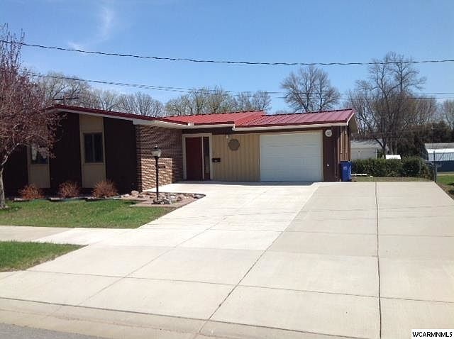 1st image of 605 Haarfager Ave N