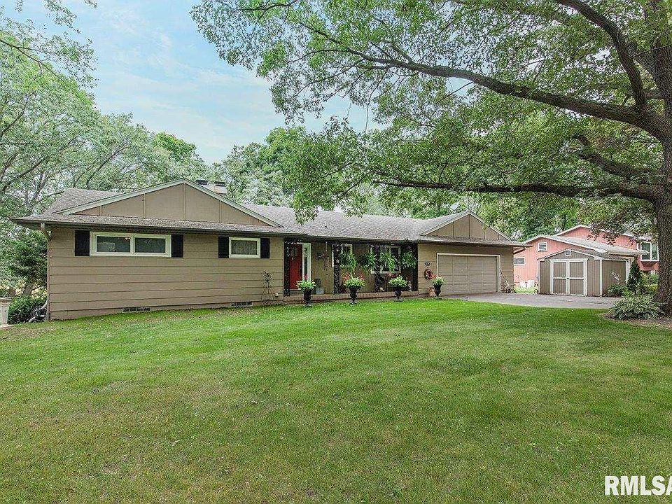 1st image of 113 Hillcrest Dr
