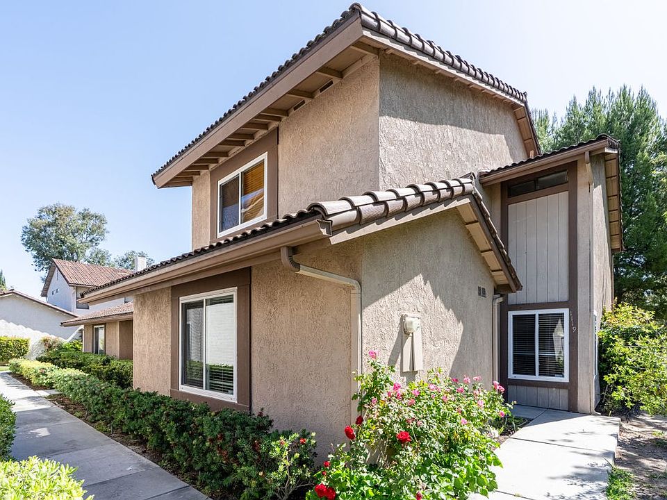 1st image of 1119 Carmel Cir