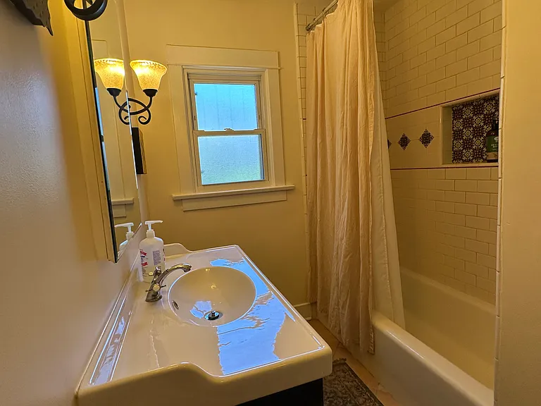 4933 Aldama St — Photo 11