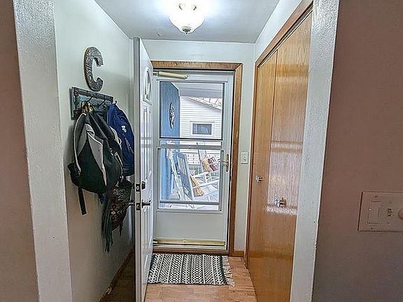 3rd image of 309 N 3rd Ave E