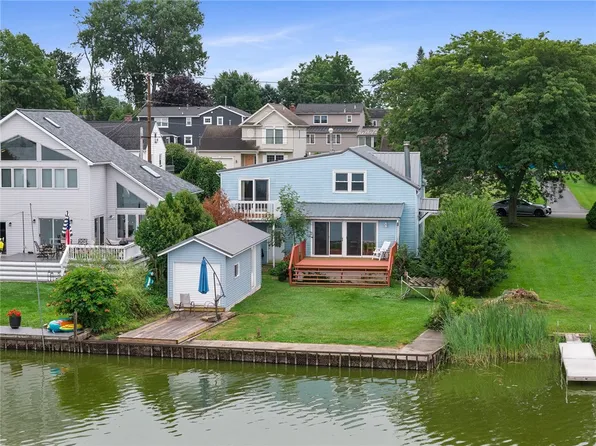 233 North Dr, Rochester, NY 14612