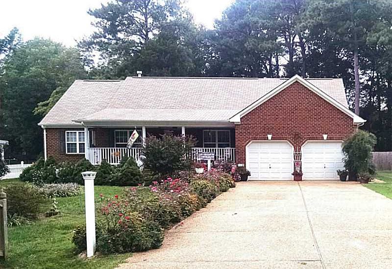 1st image of 113 Vine Dr