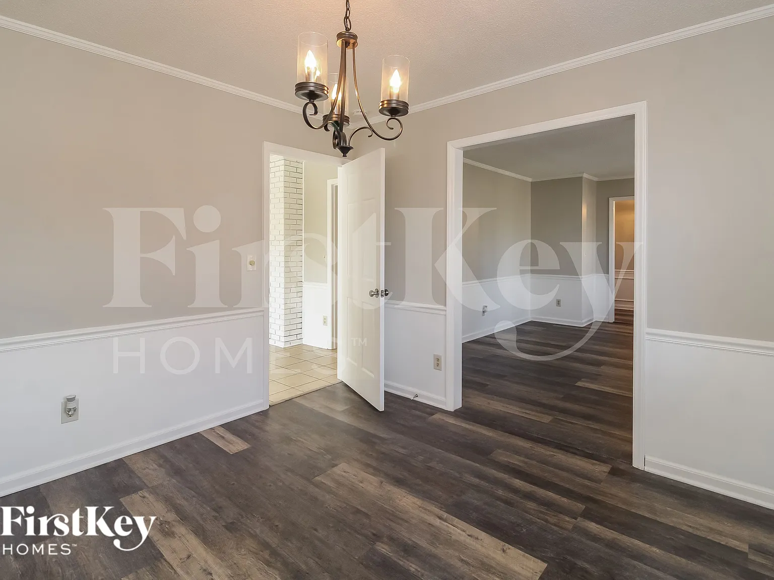 3 bed, 2.0 bath, 1875 sqft, $2,340 — Photo 4
