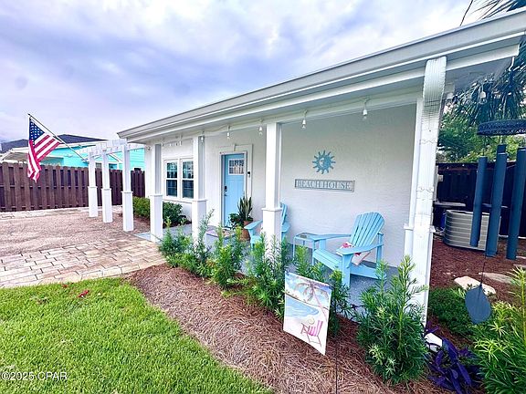3rd image of 21809 Palm Ave